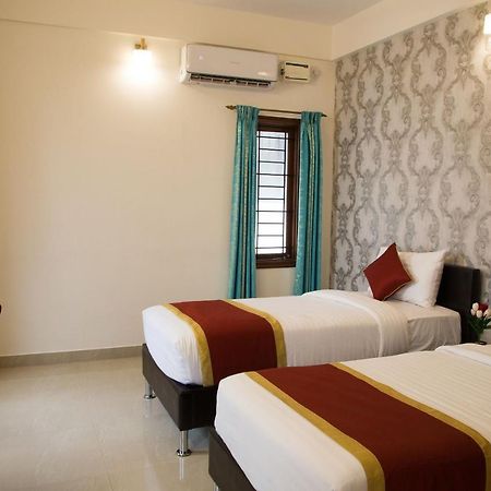 Oyo 8737 King Suites Bangalore Bagian luar foto
