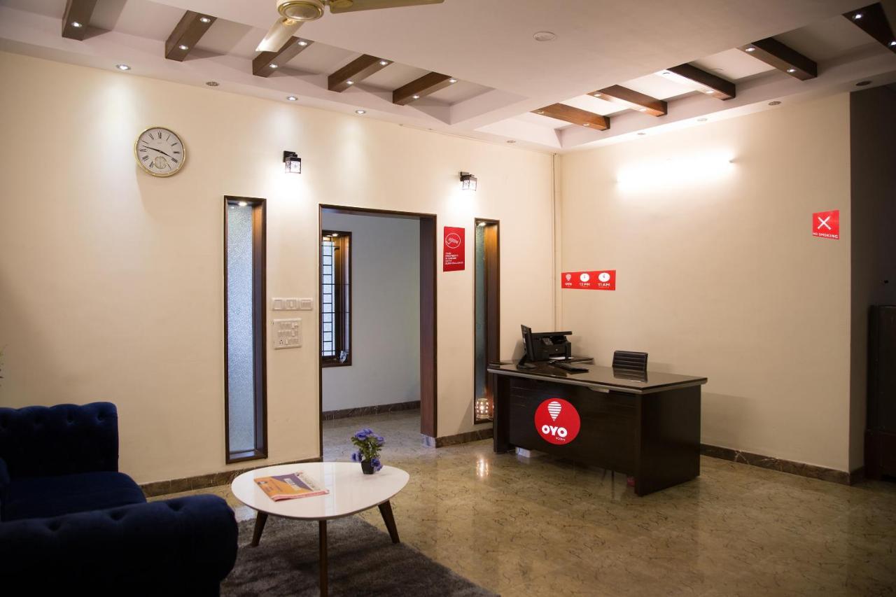 Oyo 8737 King Suites Bangalore Bagian luar foto