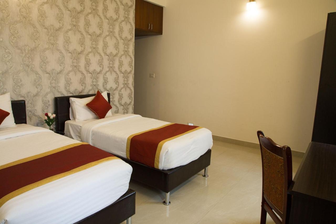 Oyo 8737 King Suites Bangalore Bagian luar foto